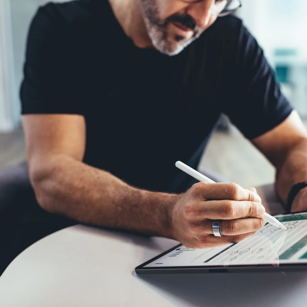 Products, dynamic bundles and promotions - attract, engage and support your customers